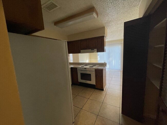 Photo - 2679 Aberdeen Ct