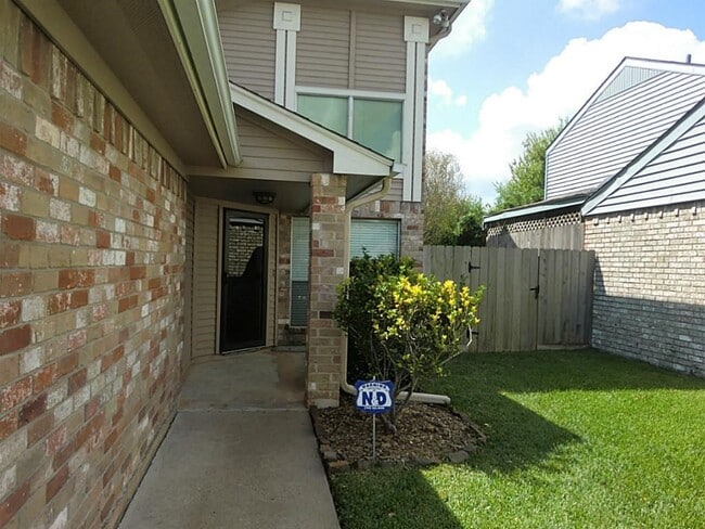 Photo - 3607 Duncaster Dr