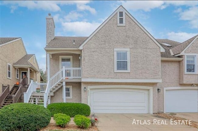9241 Loiret Blvd