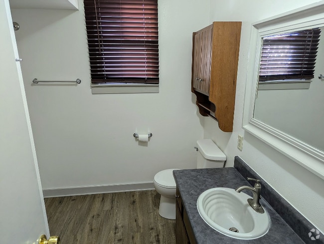 Building Photo - 1548 S 57th St Rental