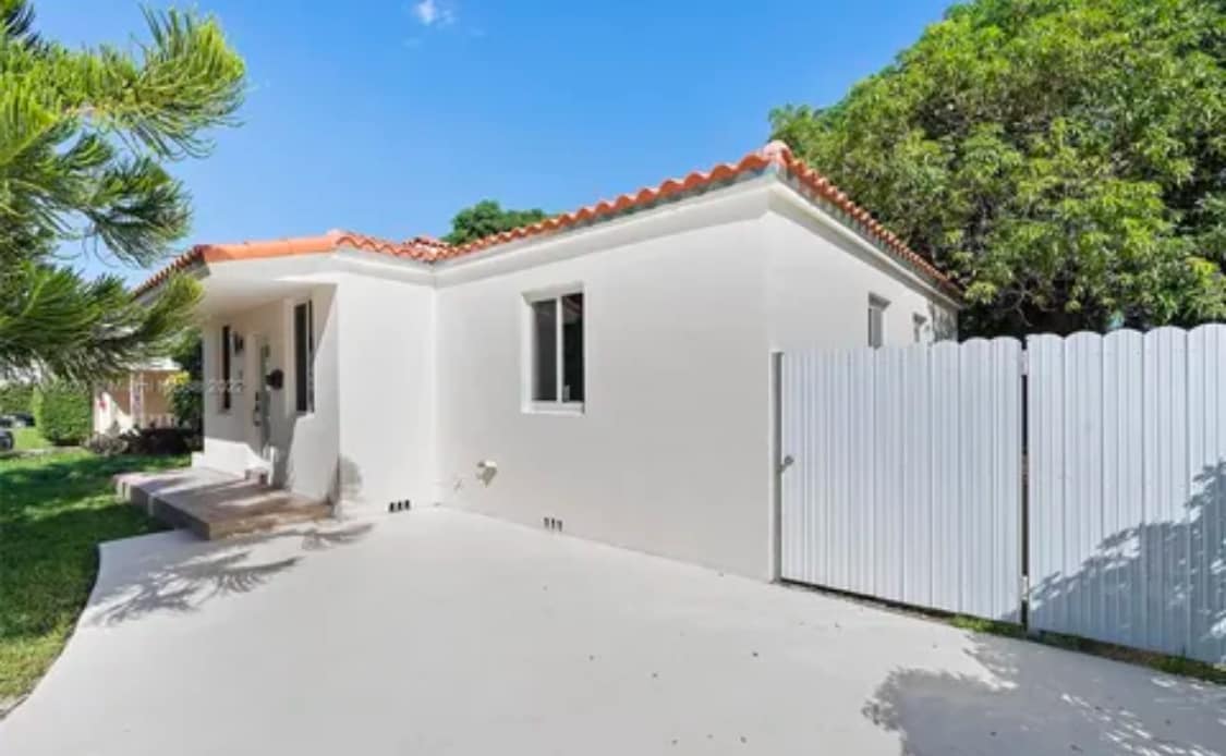 Photo - 146 Ponce de Leon Blvd