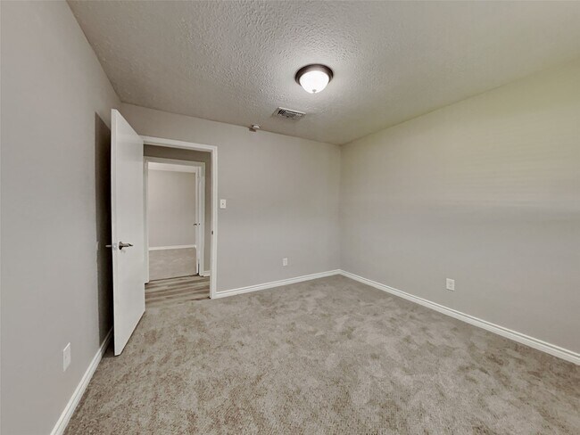 Photo - 24107 Lone Elm Dr