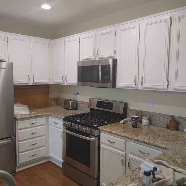 Building Photo - 33672 Winston Way Unit C