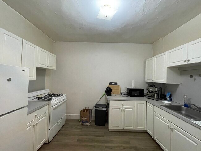 Photo - 54 Egmont St Unit 2