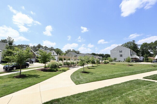 Photo - 425 Randolph Vw Dr
