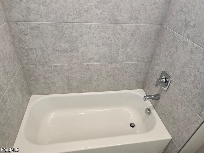 Photo - 3207 68th St W