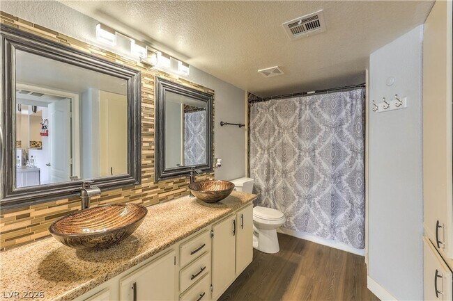 Photo - 5055 W Hacienda Ave Unidad 1037