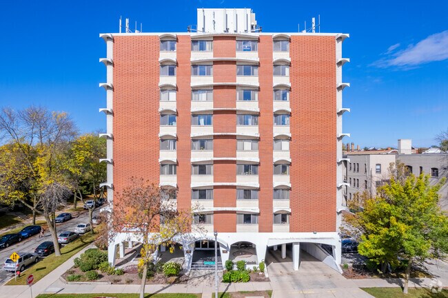 Photo - Bradford Arms