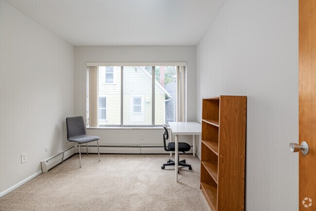 2BR, 1BA - 800SF - Second Bedroom