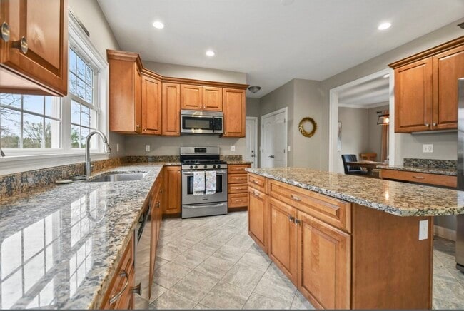 15 Pine Meadow Rd