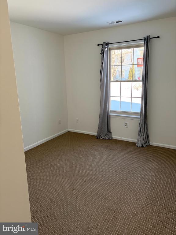 Photo - 405 Atlanta Court