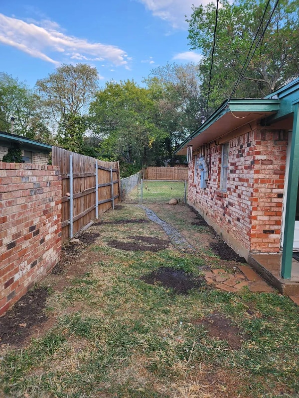 Photo - 857 Broadway Ave