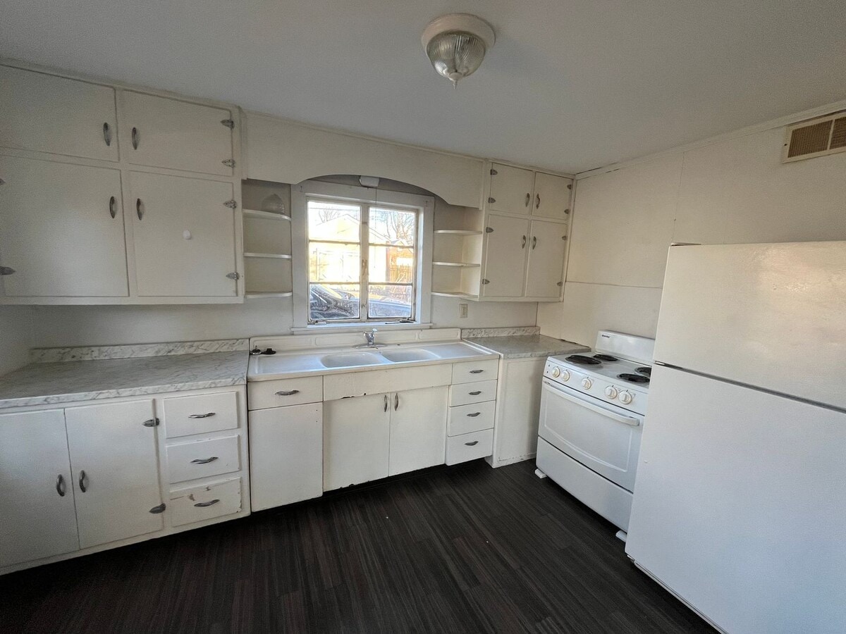 Photo - One Bedroom House in Roxana