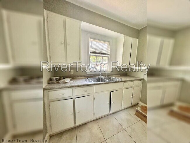 Photo - 3034 Sunrise St