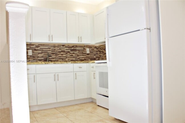 8736 SW 145th St Unit 8736