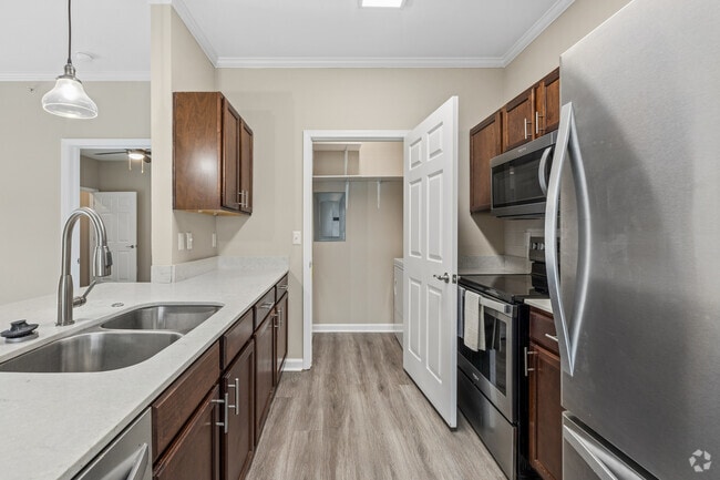 Pines 2BR, 2BA - 955SF - Kitchen