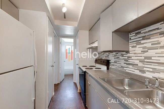 Building Photo - 809 N Dexter St Unit 401