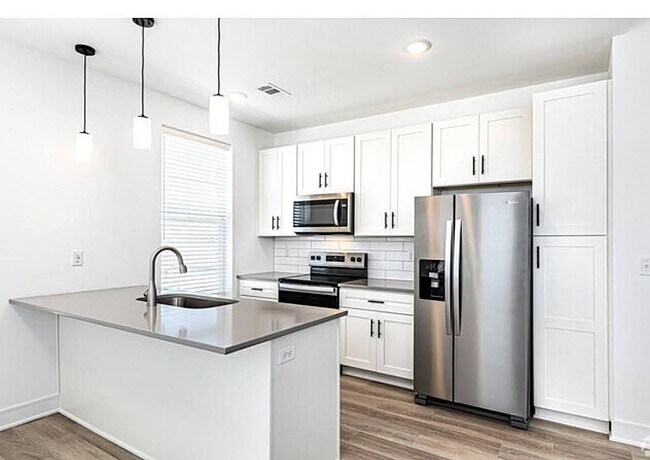 Photo - 45 at Creekside Apartments