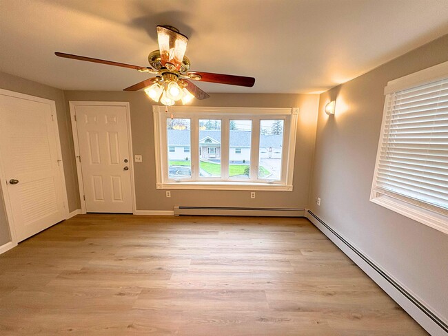 Photo - 11 Monadnock St