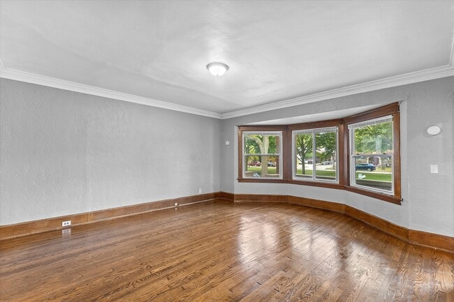 Photo - 1806 E Newberry Blvd