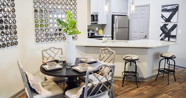 Photo - Park at Chastain Apartments