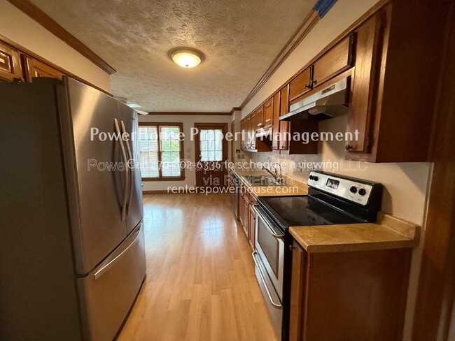 Photo - 3209 Henderson Walk