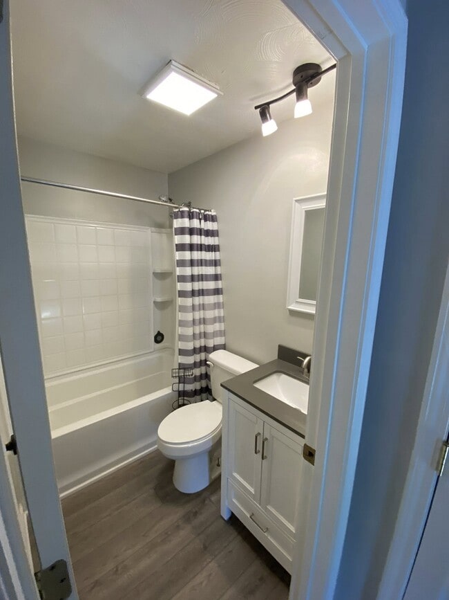 Photo - 207 2nd St E Unit 3