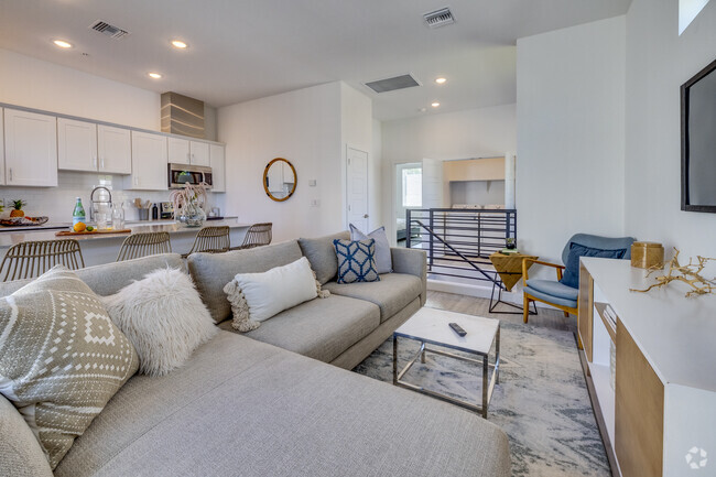 Boulevard on 20th - Boulevard on 20th Townhomes