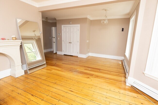 Photo - 29 Monument Sq Unit 2