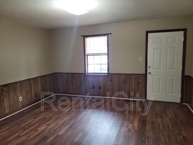 Photo - 116 Eastlawn Dr