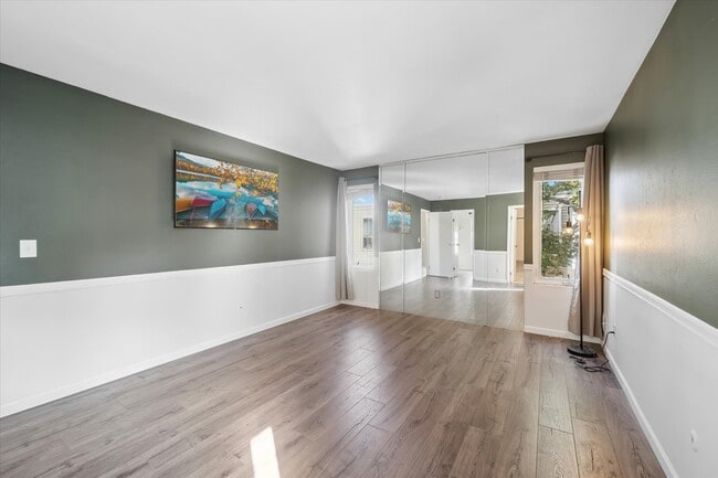 Photo - 1050 S Monaco St Pkwy