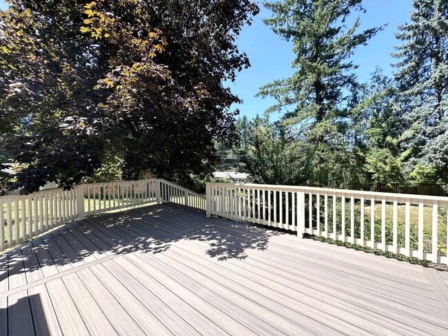 Photo - Gorgeous 3 Bed 2 Bath w/ Brand New Deck Patio Home in Cedar Hills! MOVE IN SPECIAL!