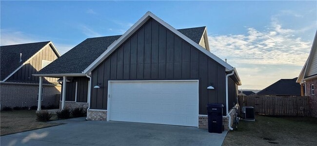 Photo - 941 Petit Jean St