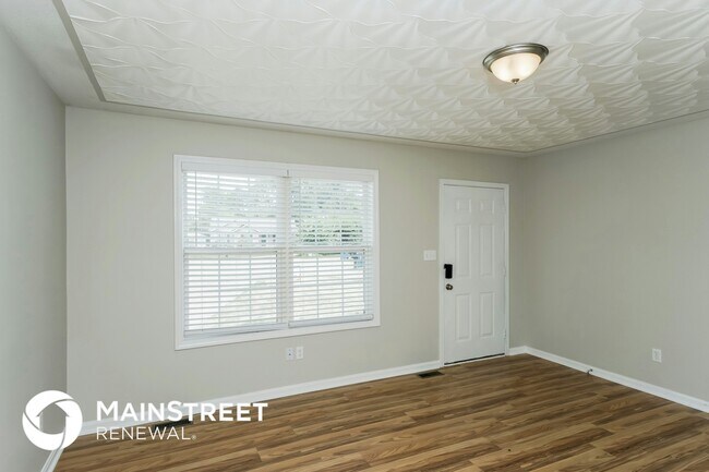 Photo - 395 Ashley Blvd