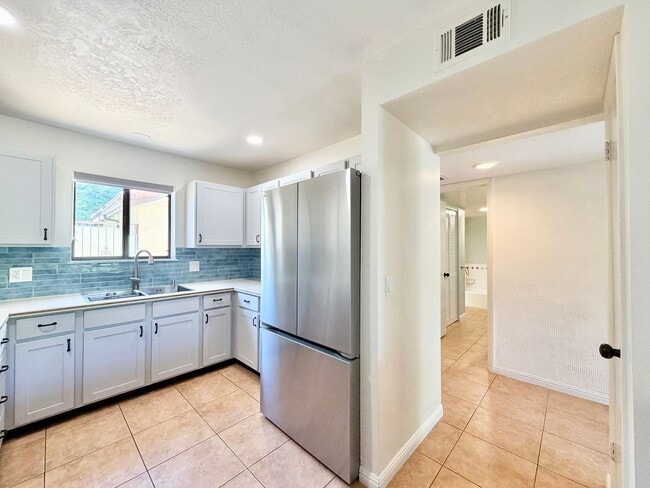 Photo - 112 Willow Lake Dr