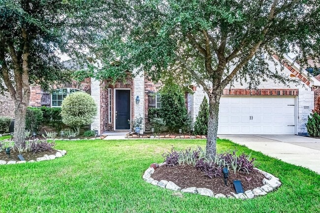 Photo - 623 Orlandis Ln