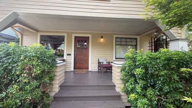 Photo - Beautiful Fully Furnished Home in Close-In...