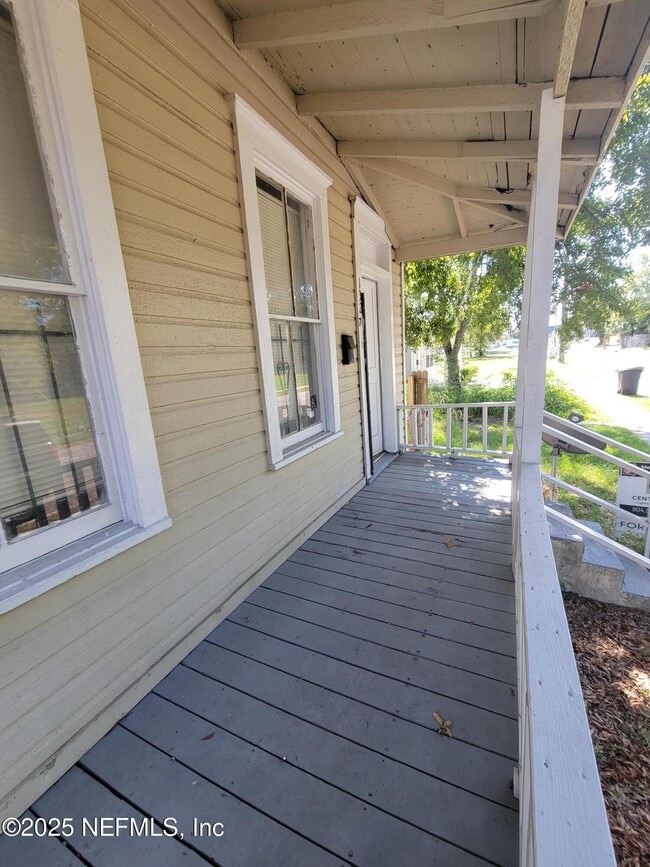 Photo - 1327 Cleveland St