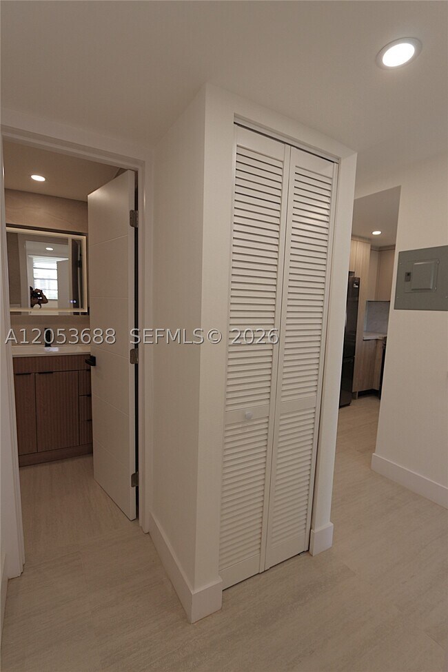Photo - 801 NW 47th Ave Unit 518W