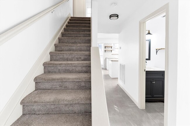 Photo - 14 Hawkseye Pl