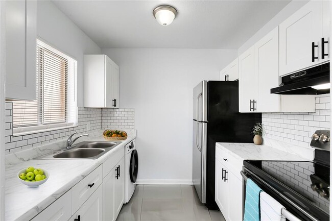 Photo - 2000 15th Ct NW Unit 11