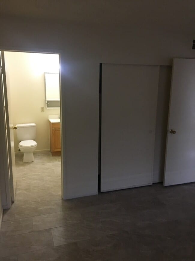 Photo - 3719 Hazelwood St Unit 15