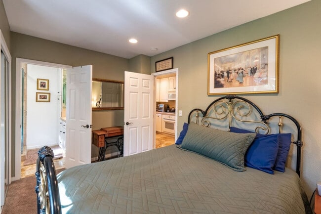 Photo - 9410 Chalk Hill Rd Unit SI ID1538699P