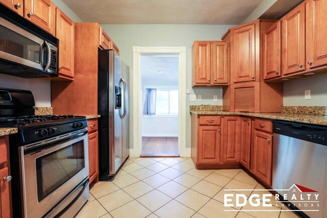 Photo - 68 Forest St Unit B