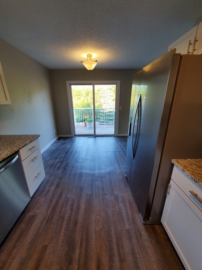 Photo - 3542 Independence Ave N