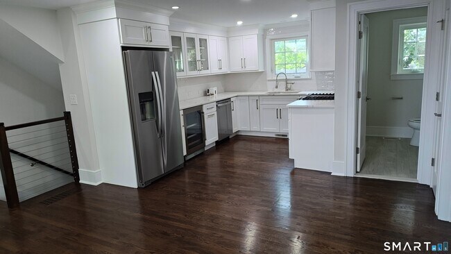Photo - 42 Poe Ct