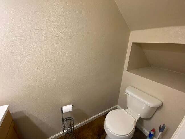 Photo - 1723 W Matthews Ave Unidad B