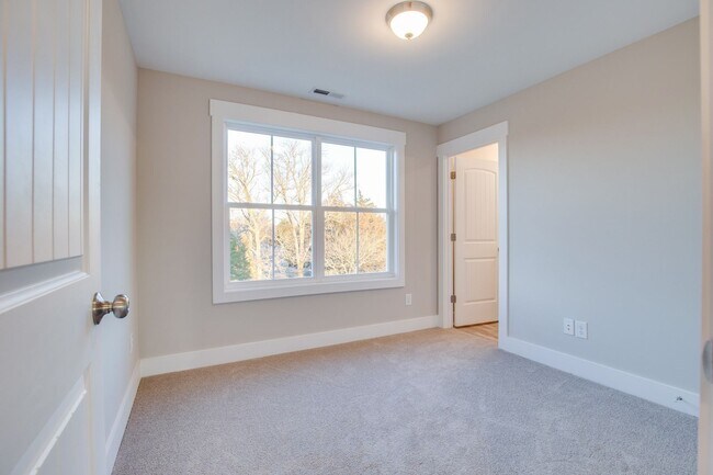 Photo - Townhome For Lease