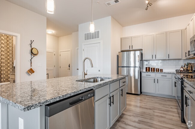 2BR, 2BA - 1241SF