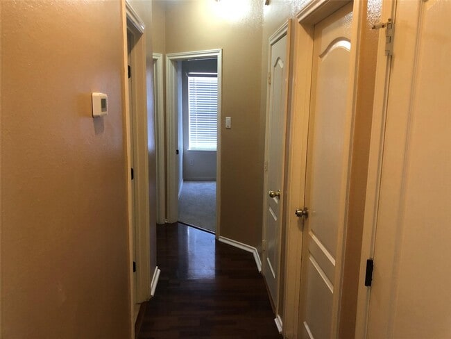 Building Photo - 20215 Mammoth Falls Dr